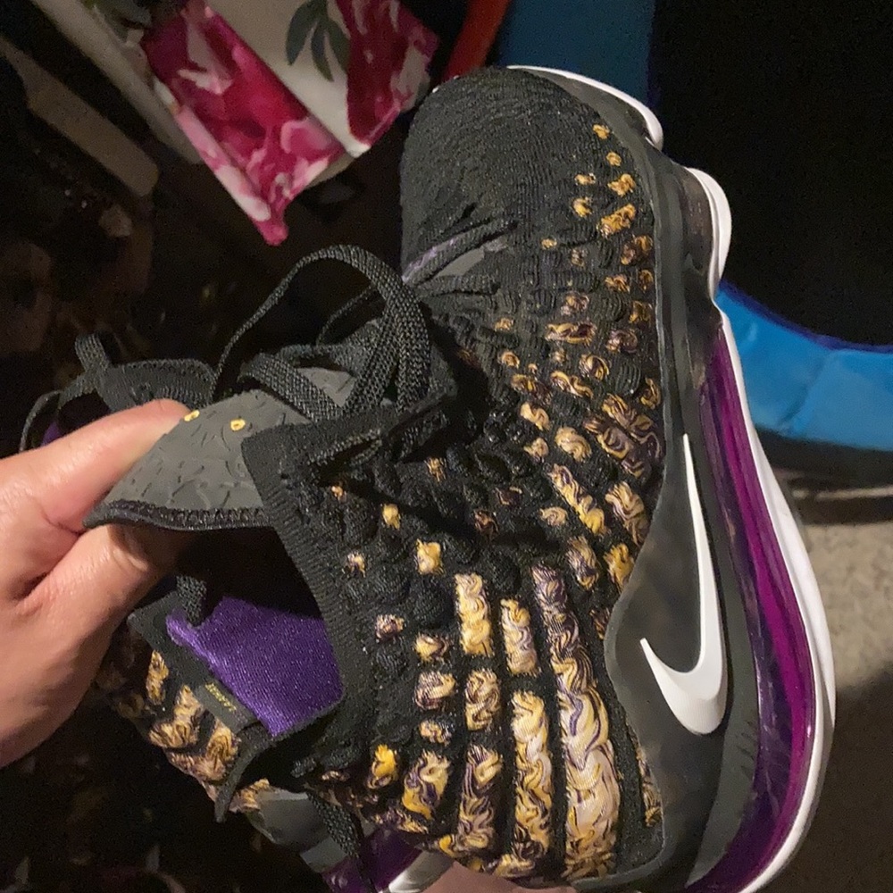 Nike 👉🏼Lebron 17 Lakers🔥🔥🌟🌟